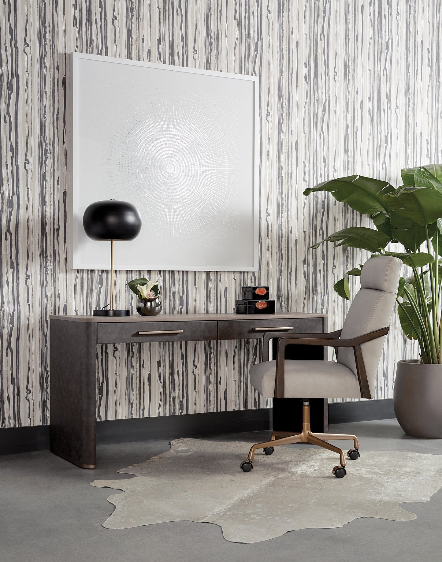 Regal Office Desk